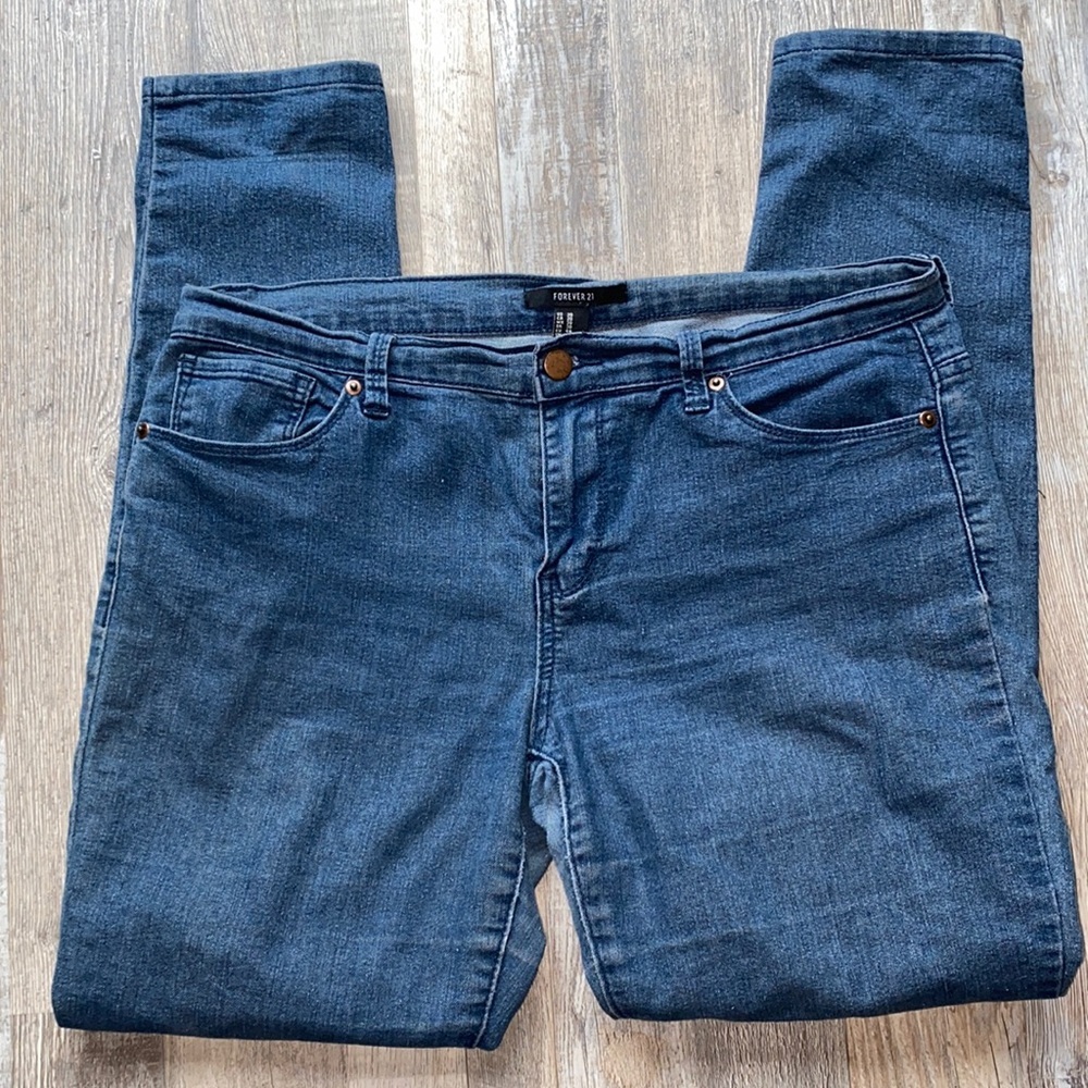 Forever 21 Skinny Jeans. Size 30